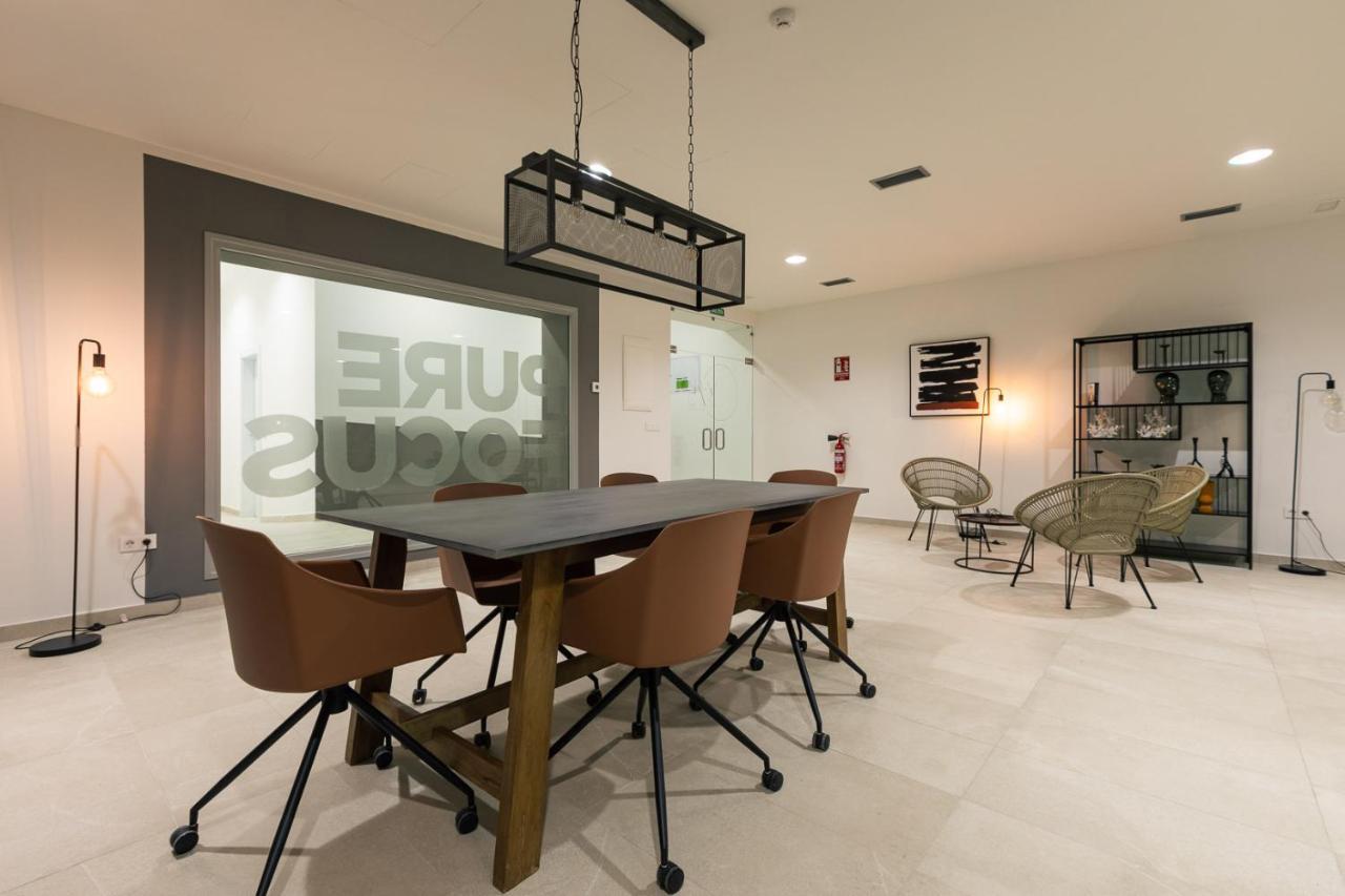 에스테포나 The Golden Oasis Penthouse 아파트 외부 사진