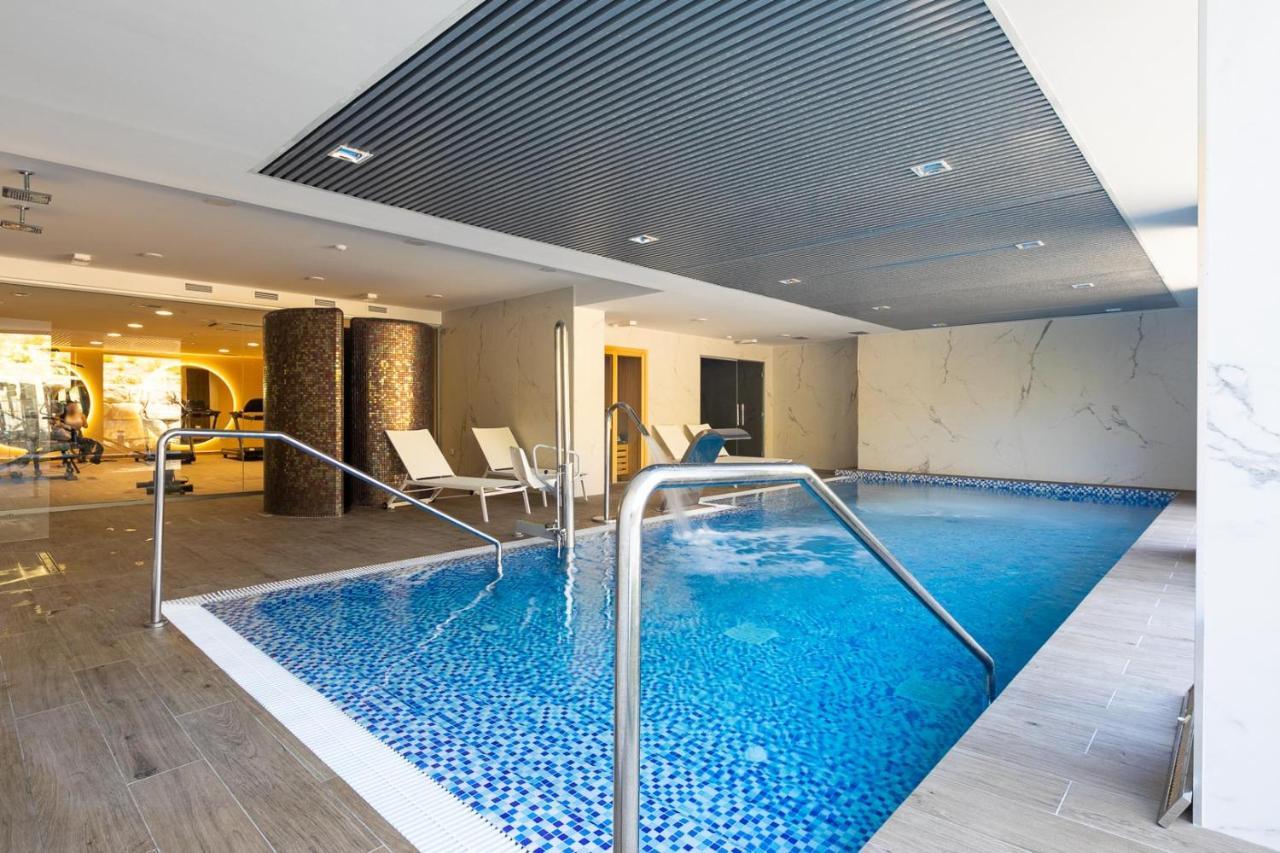 에스테포나 The Golden Oasis Penthouse 아파트 외부 사진